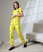 Bright & Playful Tweety Bird Print Women’s Pajama Set – Yellow